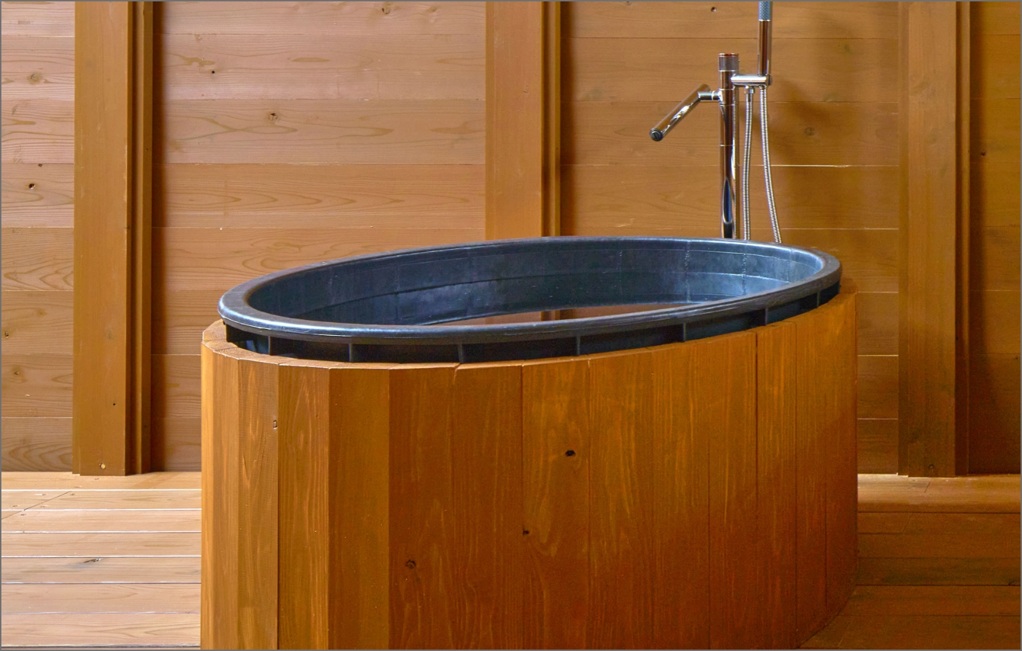 樽型温浴風呂のぬくもり